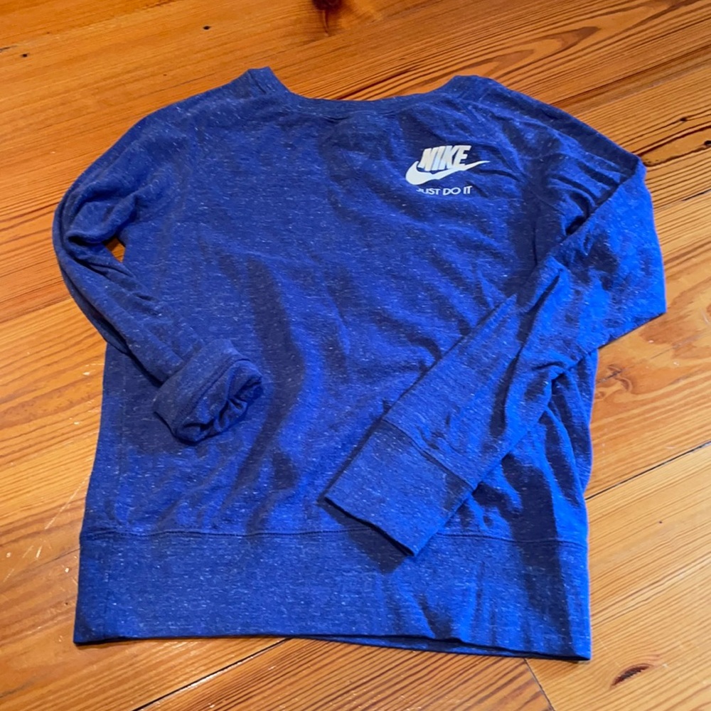 Nike XS  sweatshirt